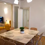 Spacious 3br, 2bt With 5 Balconies شقة *