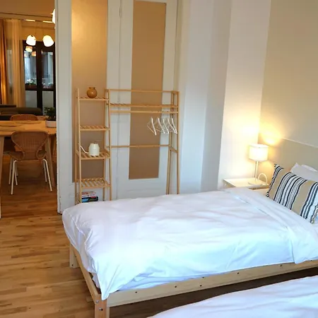 Spacious 3br, 2bt With 5 Balconies *