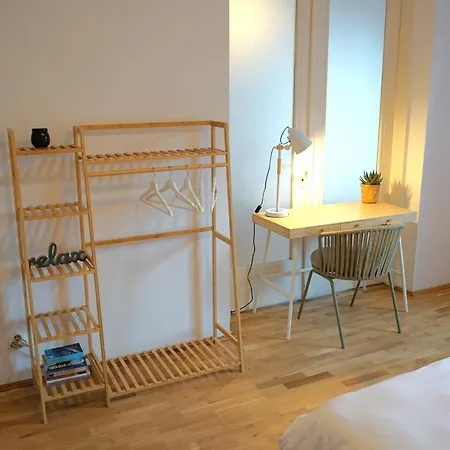 Spacious 3br, 2bt With 5 Balconies *