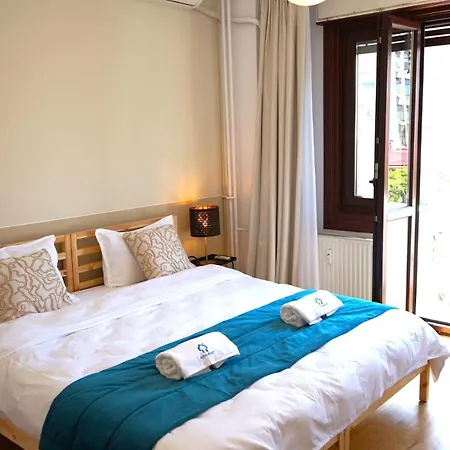 Διαμέρισμα Spacious 3br, 2bt With 5 Balconies *