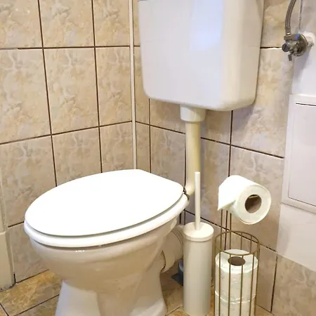 Διαμέρισμα Spacious 3br, 2bt With 5 Balconies *