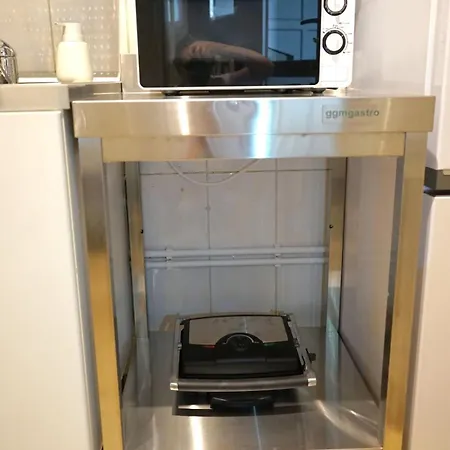 Spacious 3br, 2bt With 5 Balconies Διαμέρισμα *