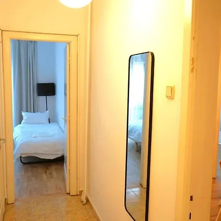 Spacious 3br, 2bt With 5 Balconies