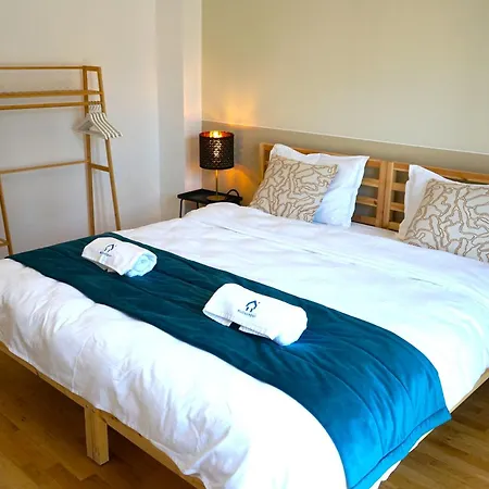 Apartament Spacious 3br, 2bt With 5 Balconies *