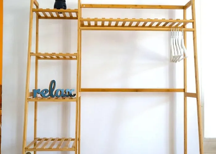 Spacious 3br, 2bt With 5 Balconies Apartament