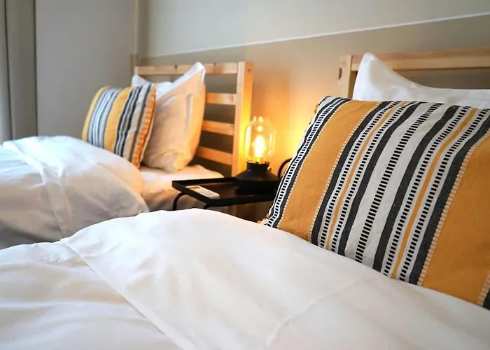 Spacious 3br, 2bt With 5 Balconies Apartament