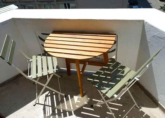 Apartament Spacious 3br, 2bt With 5 Balconies *