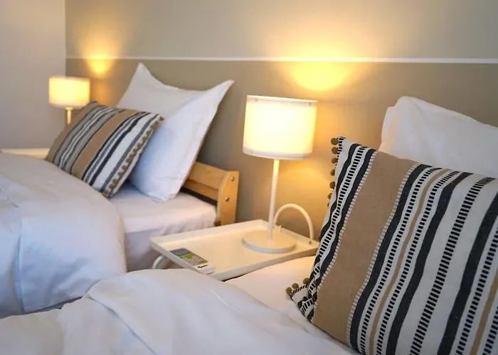 Apartman Spacious 3br, 2bt With 5 Balconies Bukarest