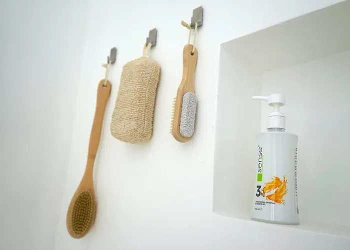 Spacious 3br, 2bt With 5 Balconies * Bukarest