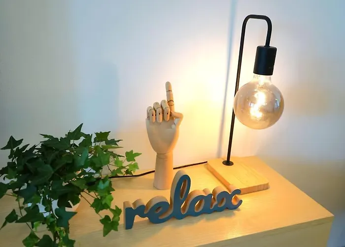 Spacious 3br, 2bt With 5 Balconies *