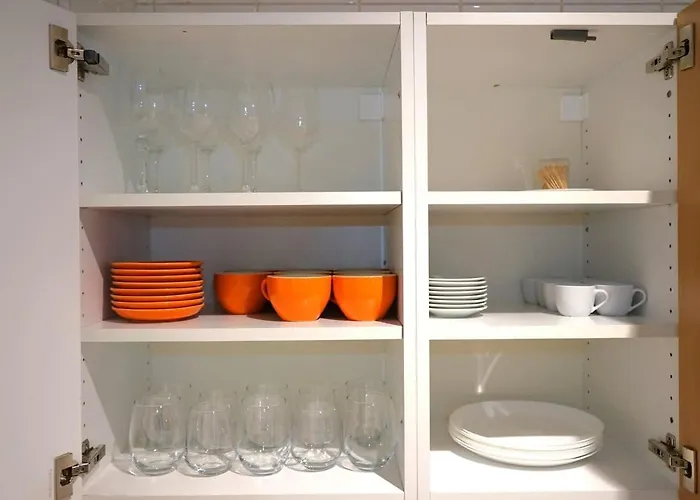 Spacious 3br, 2bt With 5 Balconies * Bukarest