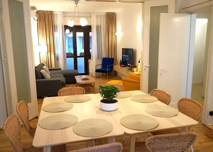 Spacious 3br, 2bt With 5 Balconies Бухарест