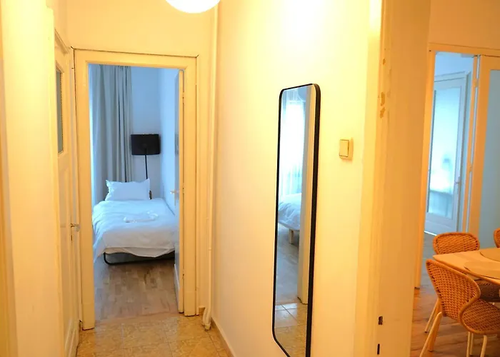 Spacious 3br, 2bt With 5 Balconies דירה בוקרשט