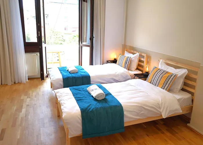 דירה Spacious 3br, 2bt With 5 Balconies