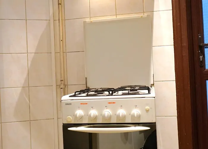 Spacious 3br, 2bt With 5 Balconies