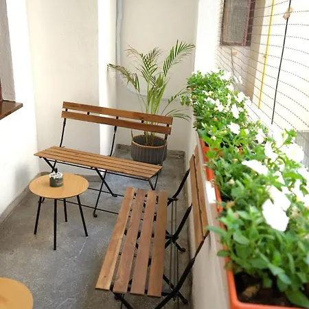 Apartamento Spacious 3br, 2bt With 5 Balconies Bucarest