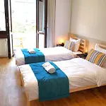 Apartament Spacious 3br, 2bt With 5 Balconies