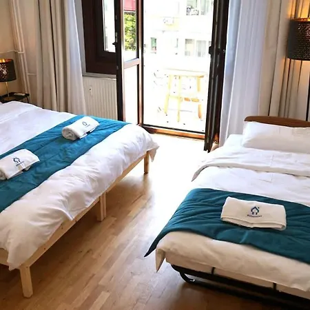 Spacious 3br, 2bt With 5 Balconies Bükreş